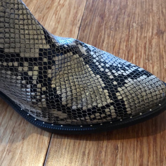 Universal Thread Snake Skin Stud Booties - Picture 11 of 11